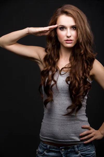 Selam güzel kız verir