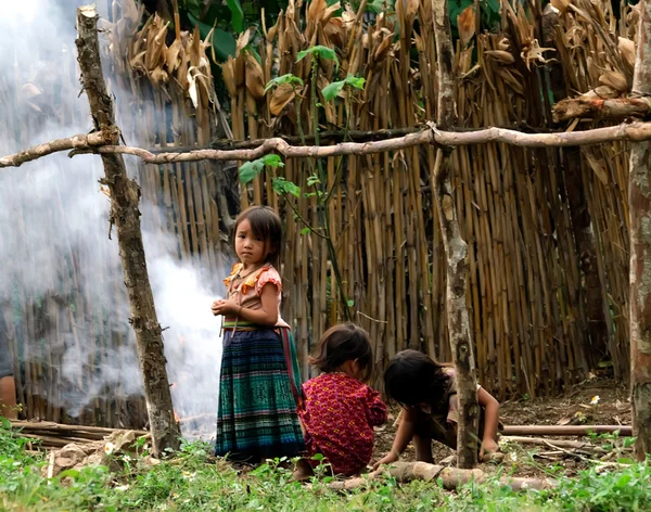 Niños de las tierras altas — Foto de Stock