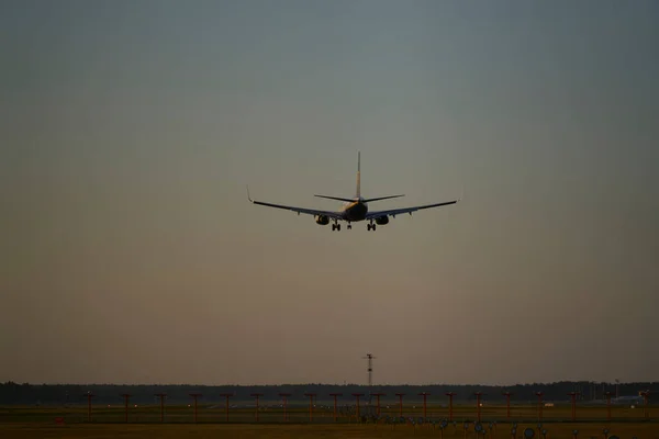 2021 Riga Latvia Silhouette Passenger Plane Taking Airport — Stok fotoğraf