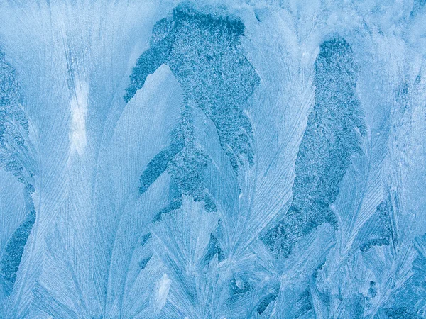 冬季窗上结霜的自然图案 — 图库照片