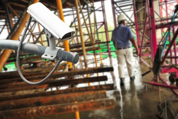 CCTV ou vigilância operando no canteiro de obras — Fotografia de Stock