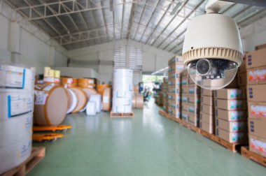 ambar veya fabrika içinde faaliyet cctv kamera