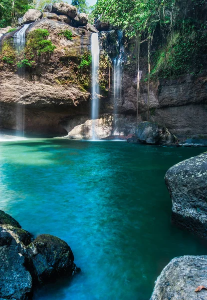 Haew su thad waterval, khao yai nationaal park, thailand — Stockfoto