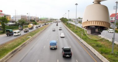 Trafik kameraları ya da güvenlik kameraları