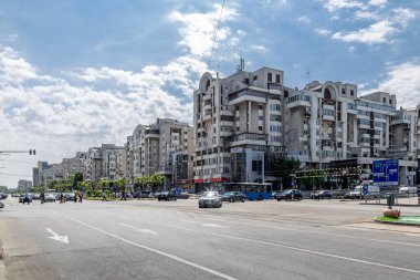 Craiova, Dolj County, Romanya 14 Mayıs 2022: Romanya 'nın Craiova kentinde 14 Mayıs 2022' de sokak manzarası.  