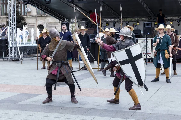 Craiova Dolj County Romênia Maio 2022 Lutadores Roupas Históricas Autênticas — Fotografia de Stock