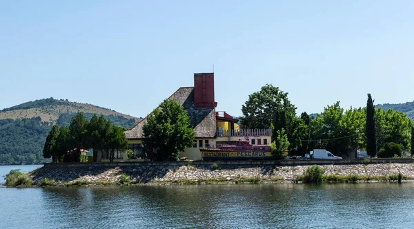 Orsova Rumania Junio 2022 Restaurante Gaviota Restaurant Pescarus Construido Orillas —  Fotos de Stock