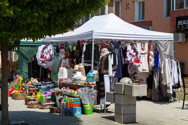 Hunedoara Hunedoara County July 2022 Market Stall Kiosk Selling Souvenirs —  Fotos de Stock