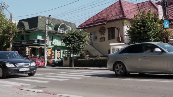 Targu Jiu Romênia Outubro 2022 Filmagem Rua Centro Cidade Edifícios — Vídeo de Stock