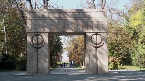 Targu Jiu Ρουμανία Οκτωβρίου 2022 Υλικό Από Kissing Gate Του — Αρχείο Βίντεο