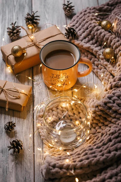 クリスマス 上の背景 新年の贈り物とコーヒー 食べ物 — ストック写真