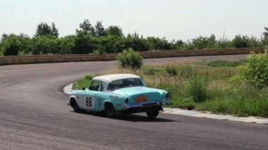 Studebaker güç Şahin Mercedes 280s Mercedes Benz 300se vintage arabalar peşinde