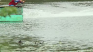 uyku modundan çıkarma kurulu sporcu su atlar Trambolinde rides