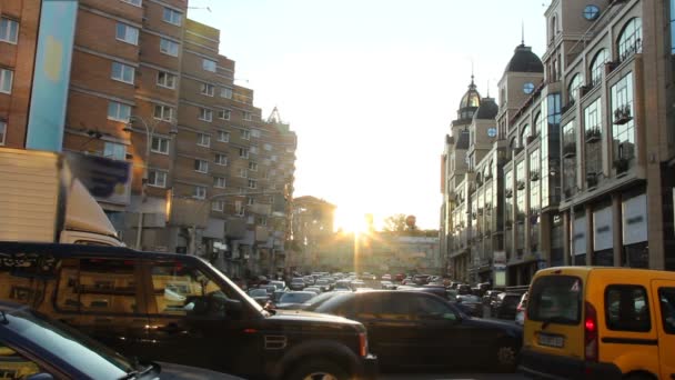 Městské ulice dopravní zácpa — Stock video