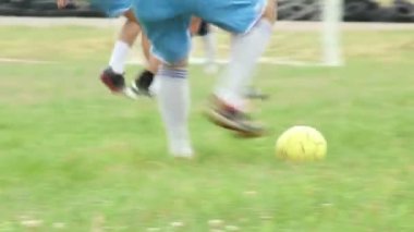 amatör futbol oyuncular saldırı hedefi