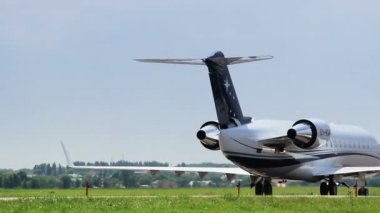 Bombardier Canadair CL-600-2B19 Challenger 850