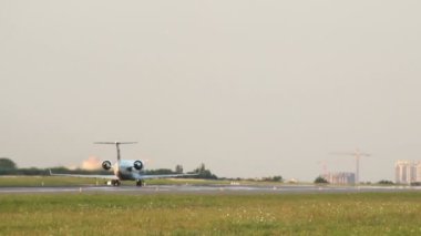 yolcu uçağı kalkış
