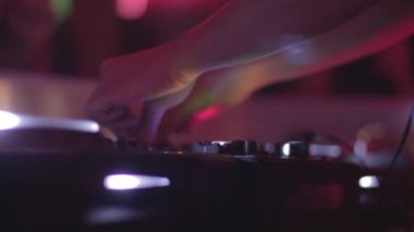 kulaklık DJ performans