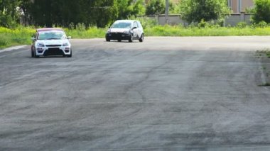 yarış spor arabalar