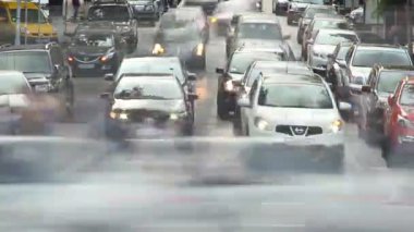arabalar ve insanlar timelaps