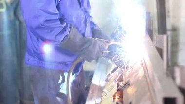 meşale ile Kaynakçı