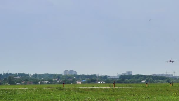 空客 a320-200 着陆 — 图库视频影像