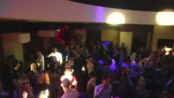 Festa no clube nocturno — Vídeo de Stock