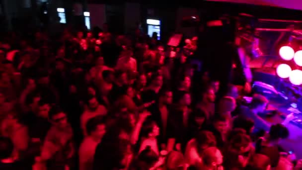People enyoing dancing in night club — Stock Video