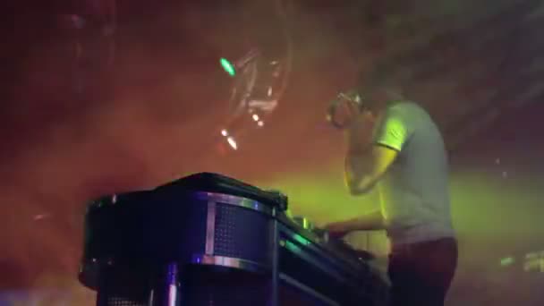 DJ au pont — Video