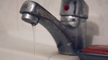 banyo musluk kapanış