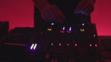 DJ's tweaking denetimleri eller