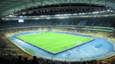 iki takım futbol oynamak
