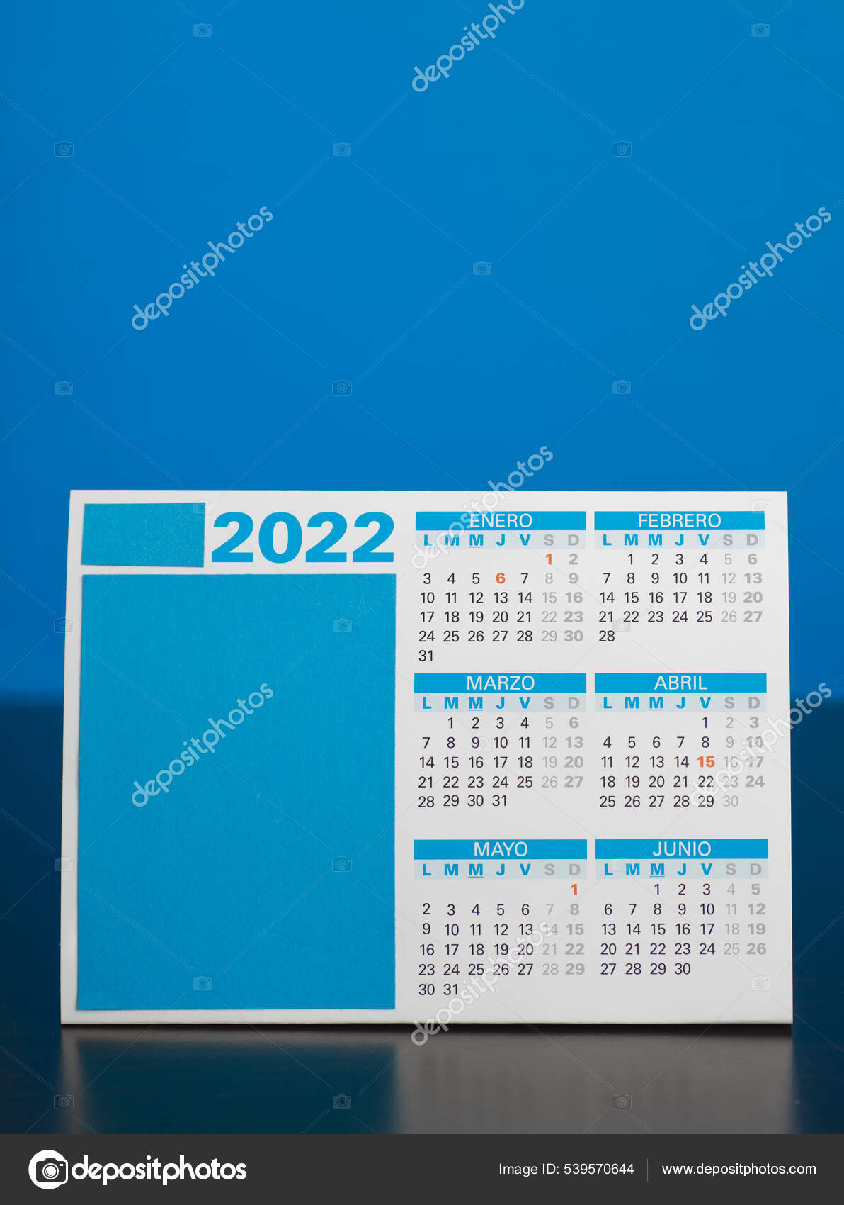 2022 Calendar Months Spanish Wooden Desk Table Blue Background Stock