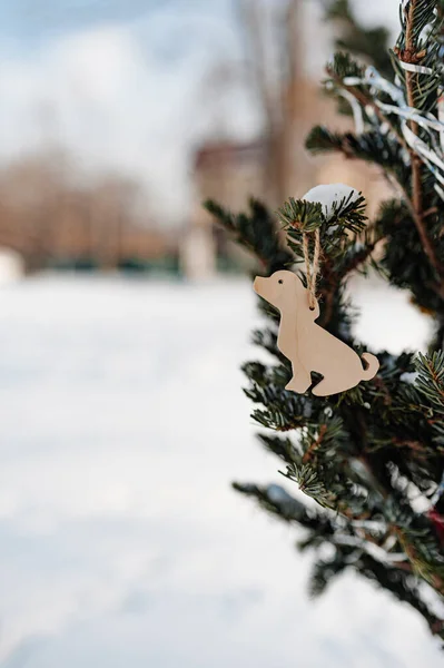 Decor Hout Kerstboom Speelgoed Vorm Van Een Grote Hond Gemaakt — Stockfoto