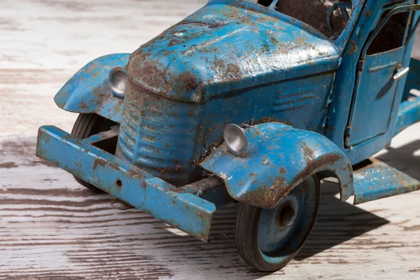 Un camión azul — Foto de Stock