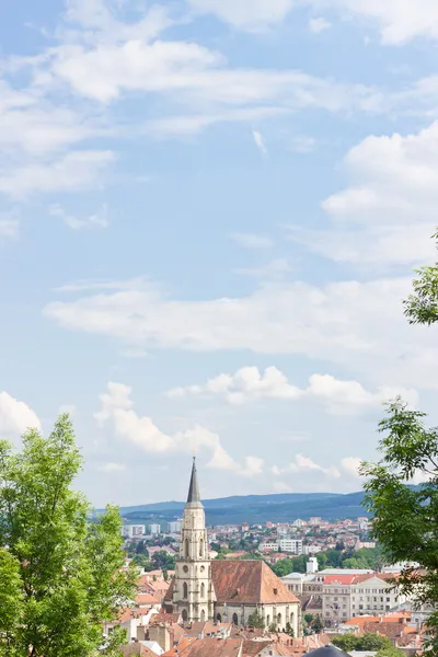 Romanian city Cluj-Napoca in Transylvania — Stock Photo, Image