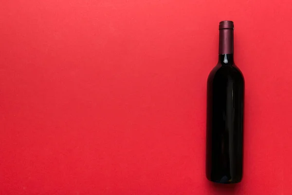 Eine Flasche Rotwein Auf Dem Tisch Flache Lage Draufsicht Mit — Stockfoto