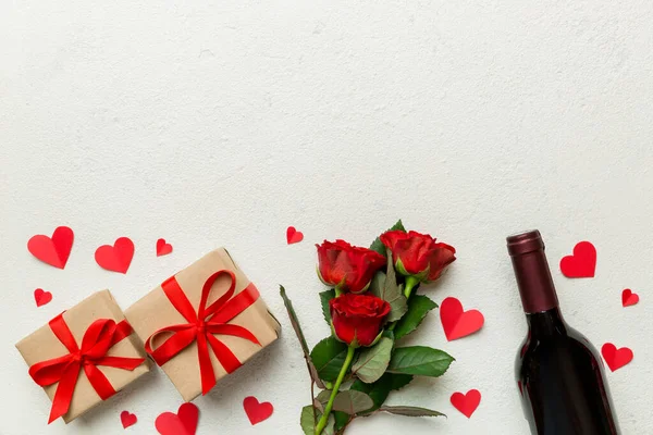 Composición Del Día San Valentín Con Vino Tinto Flor Rosa — Foto de Stock