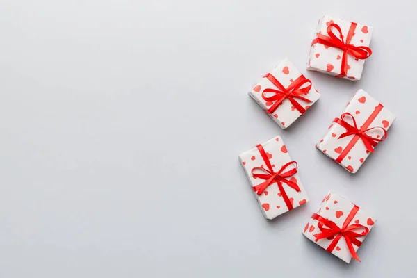 Composición San Valentín Caja Regalo Roja Con Arco Corazón Regalo —  Fotos de Stock