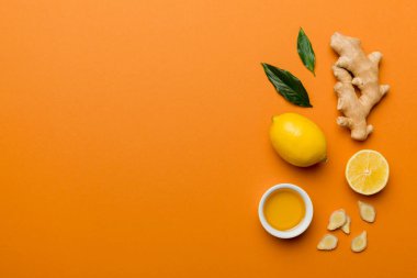 Doğal soğuk algınlığı ve grip ilaçları. Bağışıklık uyarımı ve virüs koruması için doğal malzemeler. Üst görünüm düzlüğü.