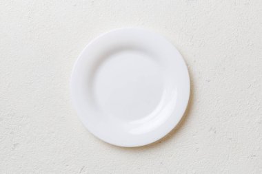 Beton zemin üzerinde boş ışık plakası üst görünümü. Tasarımın için boş boşluk.