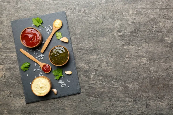 Many Different Sauces Herbs Table Flat Lay Top View Sauces — Stock Photo, Image
