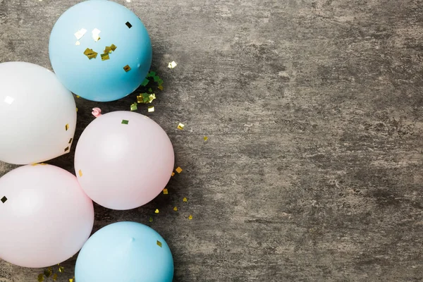 Achtergrond Met Fastieve Luchtballonnen Van Ronde Vorm Confetti Veelkleurige Bovenaanzicht — Stockfoto