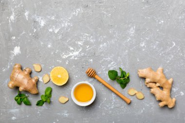 Doğal soğuk algınlığı ve grip ilaçları. Bağışıklık uyarımı ve virüs koruması için doğal malzemeler. Üst görünüm düzlüğü.