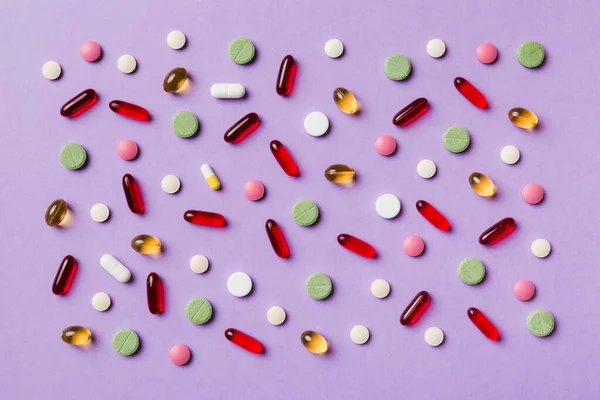 Molte Pillole Diverse Spazio Testo Sfondo Colorato Vista Dall Alto — Foto Stock