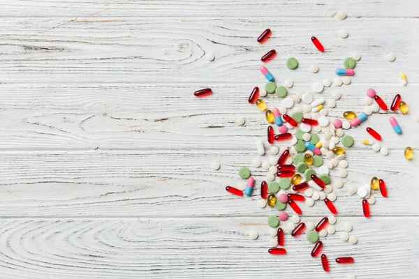 Pillole Assortiti Compresse Bordo Superiore Sfondo Colorato Molte Pillole Diverse — Foto Stock