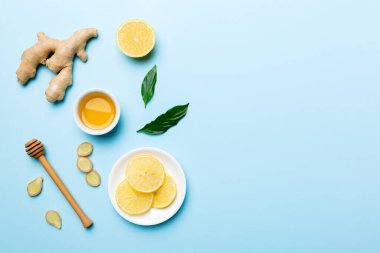 Doğal soğuk algınlığı ve grip ilaçları. Bağışıklık uyarımı ve virüs koruması için doğal malzemeler. Üst görünüm düzlüğü.