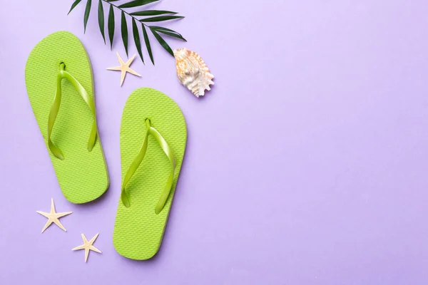 Flat Lay Composition Flip Flops Seashell Colored Background Space Text — Stockfoto