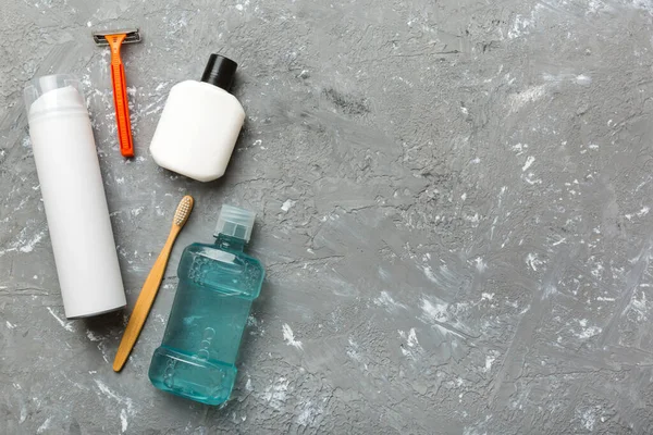 Composición Con Cosméticos Baño Mesa Maquinilla Afeitar Pasta Dientes Jabón —  Fotos de Stock