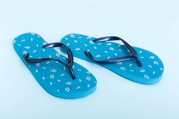 Beach Accessories Flip Flops Starfish Colored Background Top View Mock — Stock Photo, Image
